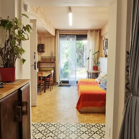 Apartment Cot House